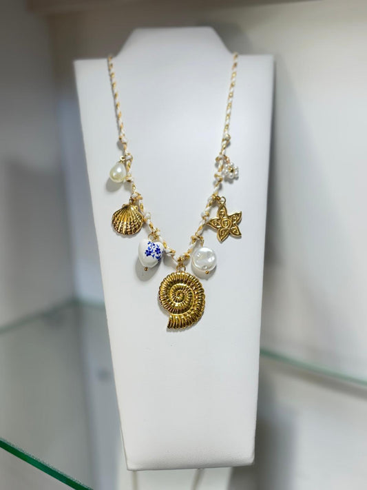 Collar Concha Dorada
