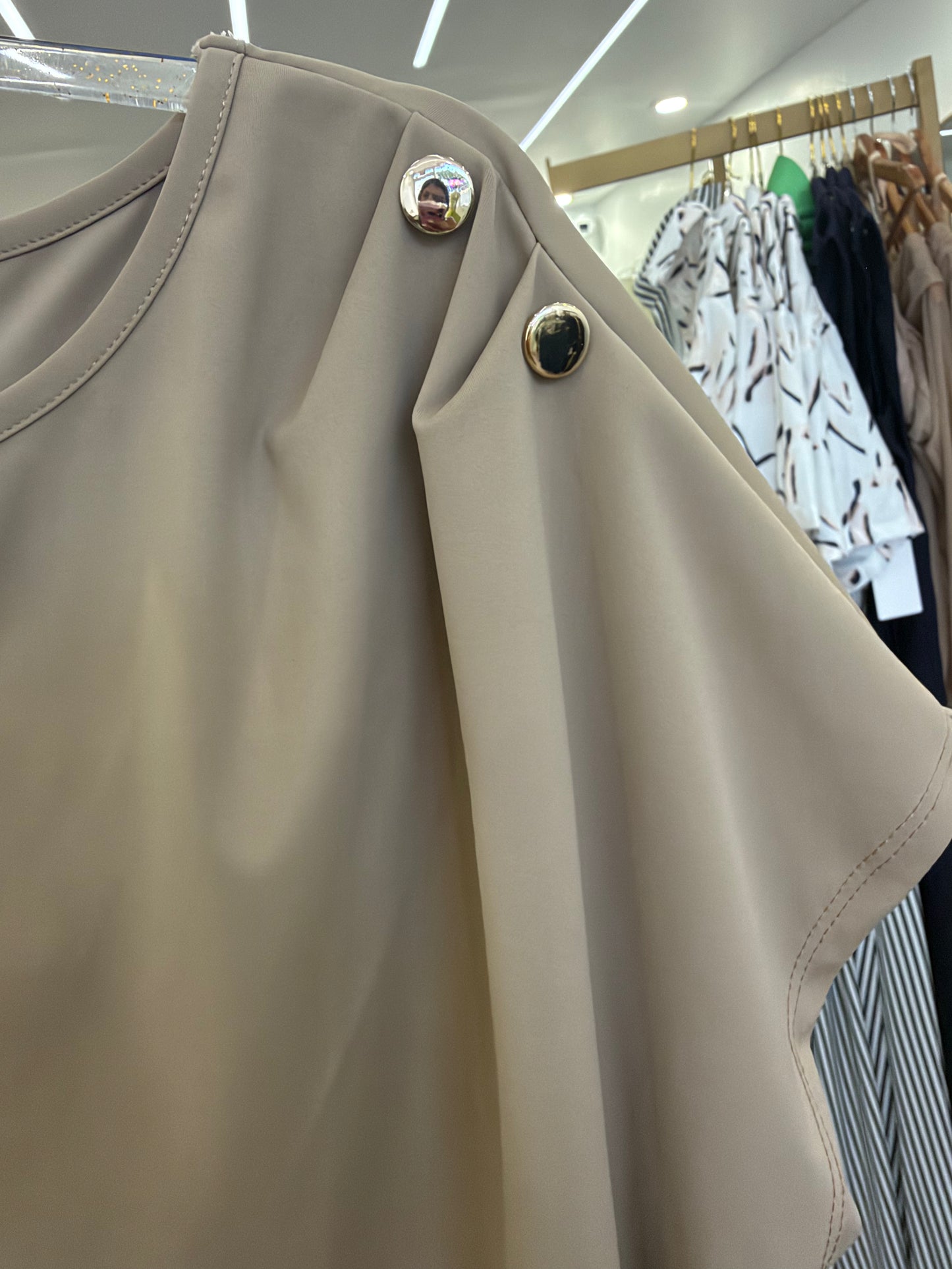 Amelia Chic Top